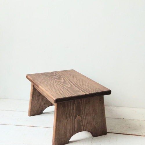 ハンドメイド　スツール　天板青森ヒバ　脚板ヒノキ　踏み台/飾り台/椅子etc 東屋 あづまや 腰掛け スツール 椅子 イス 木製 ヒノキ