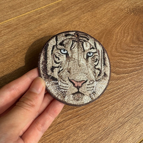 キーホルダー 刺繍 ホワイトタイガー 動物園 キーチェーン プレゼント