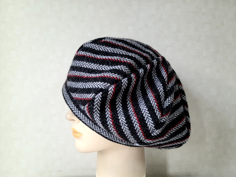 魅せる帽子☆【受注製作】上質ウールのベレー～ストライプ