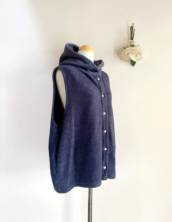 新作❤️春の寒暖差にちょうどいい❤️フードか可愛いメルトンベスト❤️ネイビーグレー❤️色変更可能❤️SML(2〜3Ｌ) 3枚目の画像