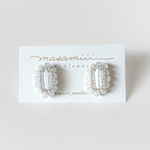 【505】アクリルビーズのピアス／イヤリング 1c717324f7b077692243434b5b7cc1