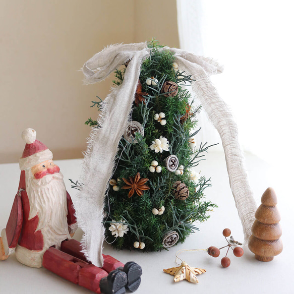 小さなクリスマスツリー白*プリザーブドフラワー*真鍮*ドライフラワー 高さ約20cm】 クリスマスツリー ホワイト プリザーブドフラワー