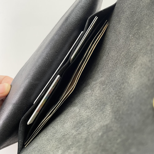 財布　レザー　真鍮ホック 英国クレイトン社デッドストックホースフロントレザー 薄い長財布