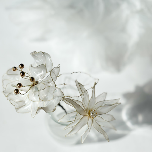 送料無料】フリルの花びら アメリカンフラワー 枯れない 花 淡色 白