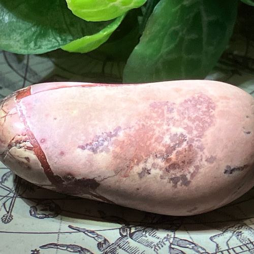 邪視祓い✨ グラフィカル レッドジャスパー 原石 タンブル 握り石