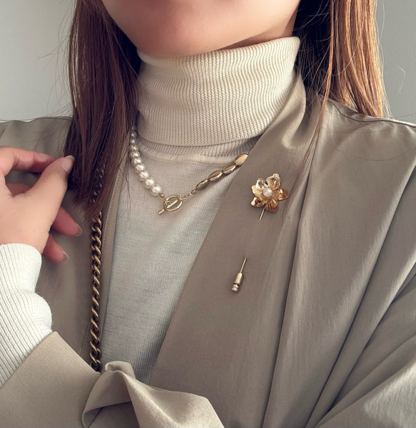 【2色展開】シンプルコーデに◎表情豊かな✴︎マンテルネックレス★*パール×メタル 3枚目の画像