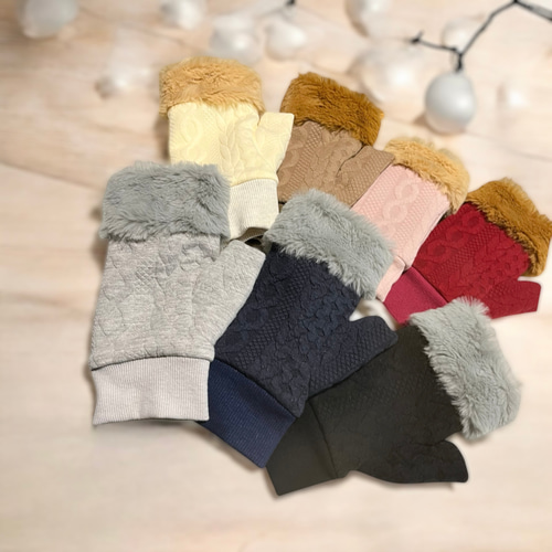 新品　マフラー　手袋　♡ レディース　刺繍　ハンドメイド　アームウォーマー 新品 マフラー 手袋 ♡ レディース 刺繍 アームウォーマー