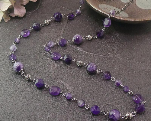 天然石ネックレス「静謐なる紫」 アメジスト 紫色 銀古美仕立て