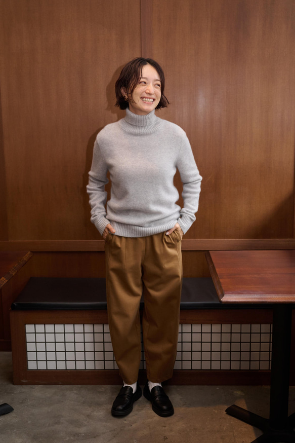 楽チンな履き心地が叶う　ボンディング生地パンツ　テーパードパンツ　キャメル色　241019-1 10枚目の画像