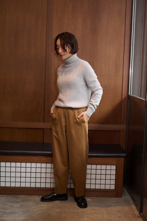 楽チンな履き心地が叶う　ボンディング生地パンツ　テーパードパンツ　キャメル色　241019-1 12枚目の画像