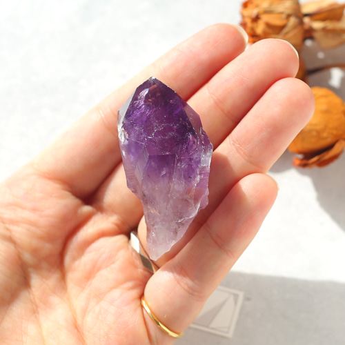 アメジスト ポイント 原石 単結晶 希少 紫水晶 鉱物 天然石 水晶