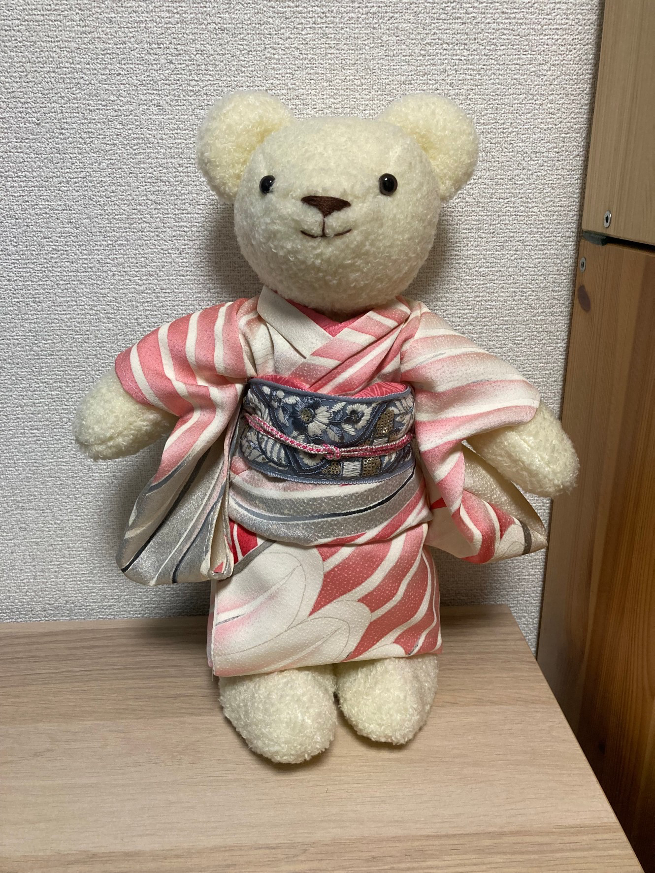 着物クマ　ぬいぐるみ　テディベア クマ　手縫い　リサイクル着物