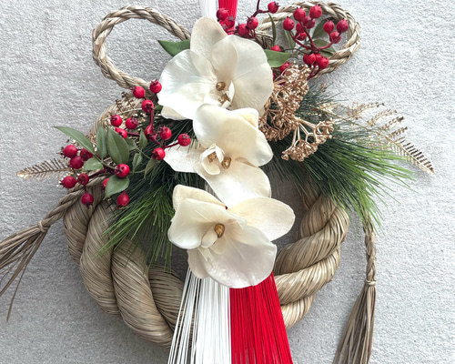 しめ縄★胡蝶蘭⑦　お正月飾り　しめ縄リース　しめ飾り　紅白 胡蝶蘭 紅白 艶やかな水引き しめ縄飾り しめ縄 お正月飾り 大きな