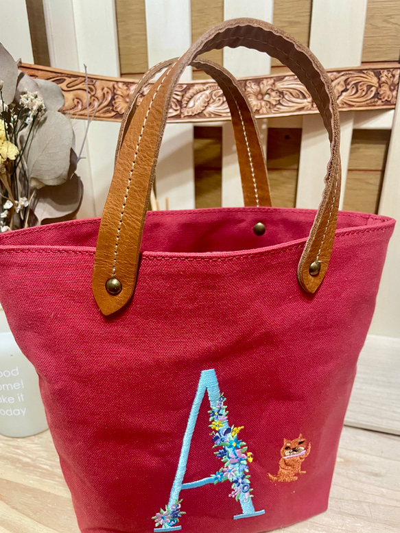 柴犬とアルファベット刺繍の小さめトートバッグ 5枚目の画像