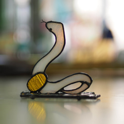 干支シリーズ「巳」ステンドグラス、白蛇、置物、ガラス、巳年 6枚目の画像