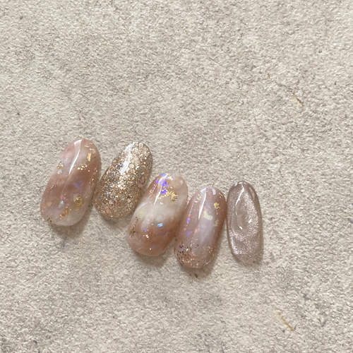 ニュアンスネイル 大人ネイル 天然石ネイル もやもやネイル キラキラ