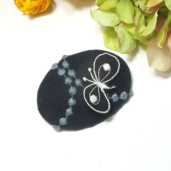 ミナ ペルホネン ブローチ ＊タンバリン×ちょうよ ＊（60mm