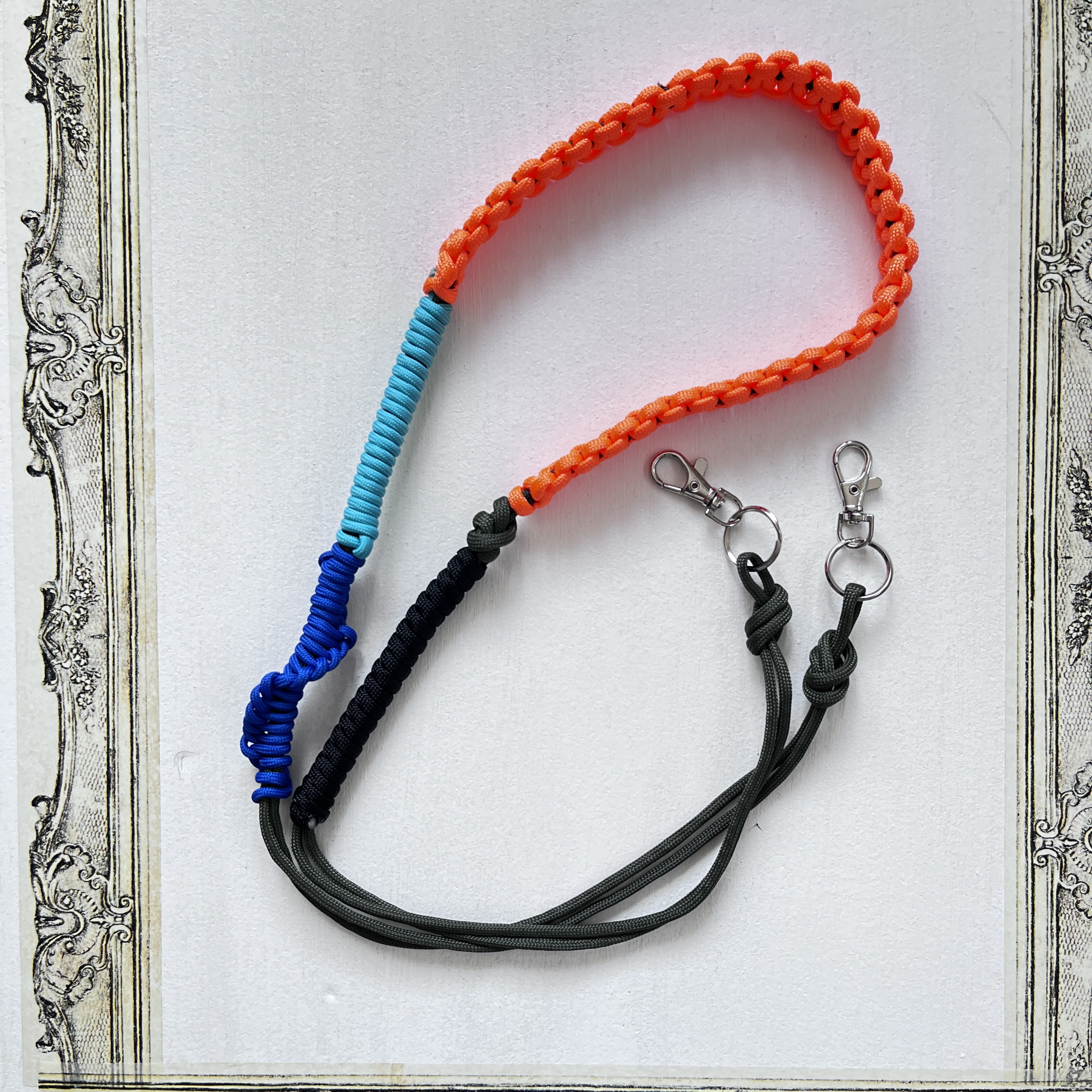 パラコード・スマホショルダーストラップ Simple パラコードx本革 スマホショルダーストラップ イニシャル