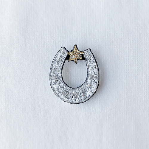 ＊ブローチ＊馬蹄.蹄鉄×牧羊犬　375刻印　アンティーク ブローチ＊馬蹄.蹄鉄×牧羊犬 375刻印 アンティーク