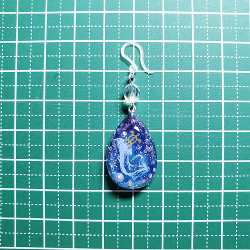 No.1152-D クラゲ☆亀(ホヌ)☆海ピアス・イヤリング(しずく型 