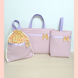 ナップサック 体操服入れ お着替え袋  ピンクしましまりぼん柄×ピンク ナップサック 体操服入れ お着替え袋 ピンクしましまりぼん柄