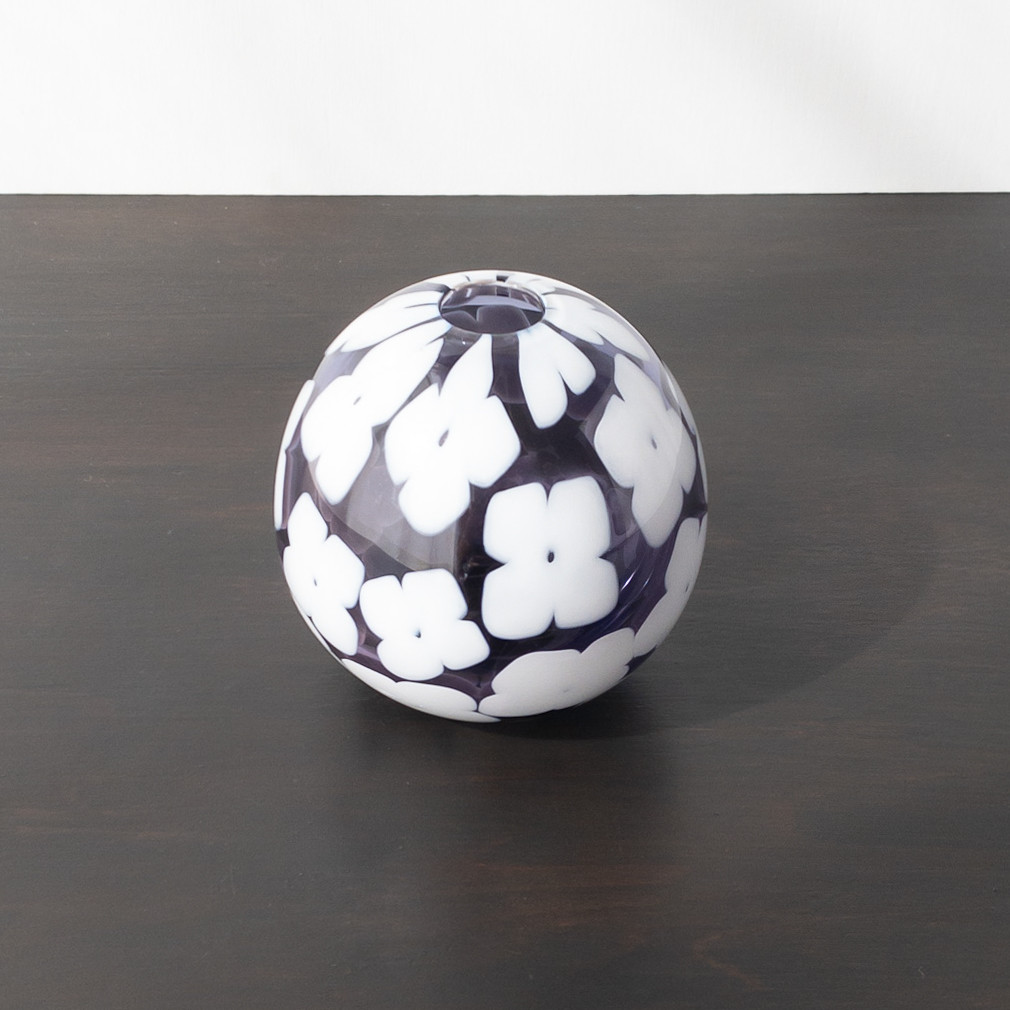 pattern vase  ball　４
