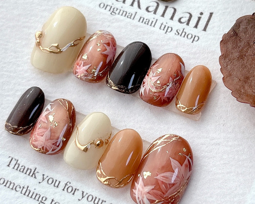 もみじ様ご確認用☆オーダーネイルチップ 紅葉×マグネット ネイルチップ オレンジ 秋 普段使い ネイル