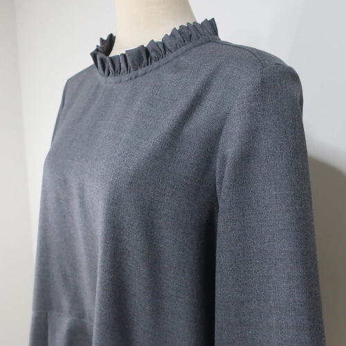 秋冬春まで【入学式・卒業式にも】❣️ウールのフリル襟ワンピース