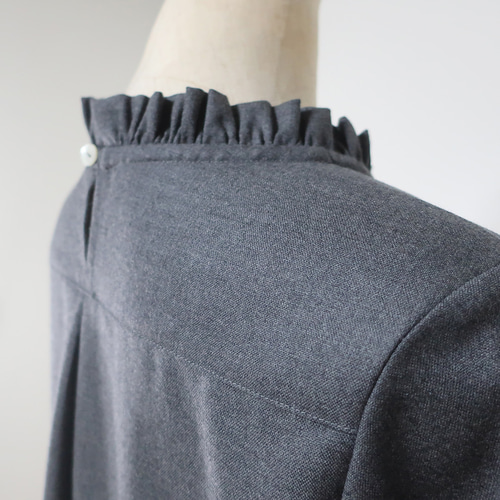 襟付きウールワンピース 秋冬春まで【入学式・卒業式にも】❣️ウールのフリル襟ワンピース