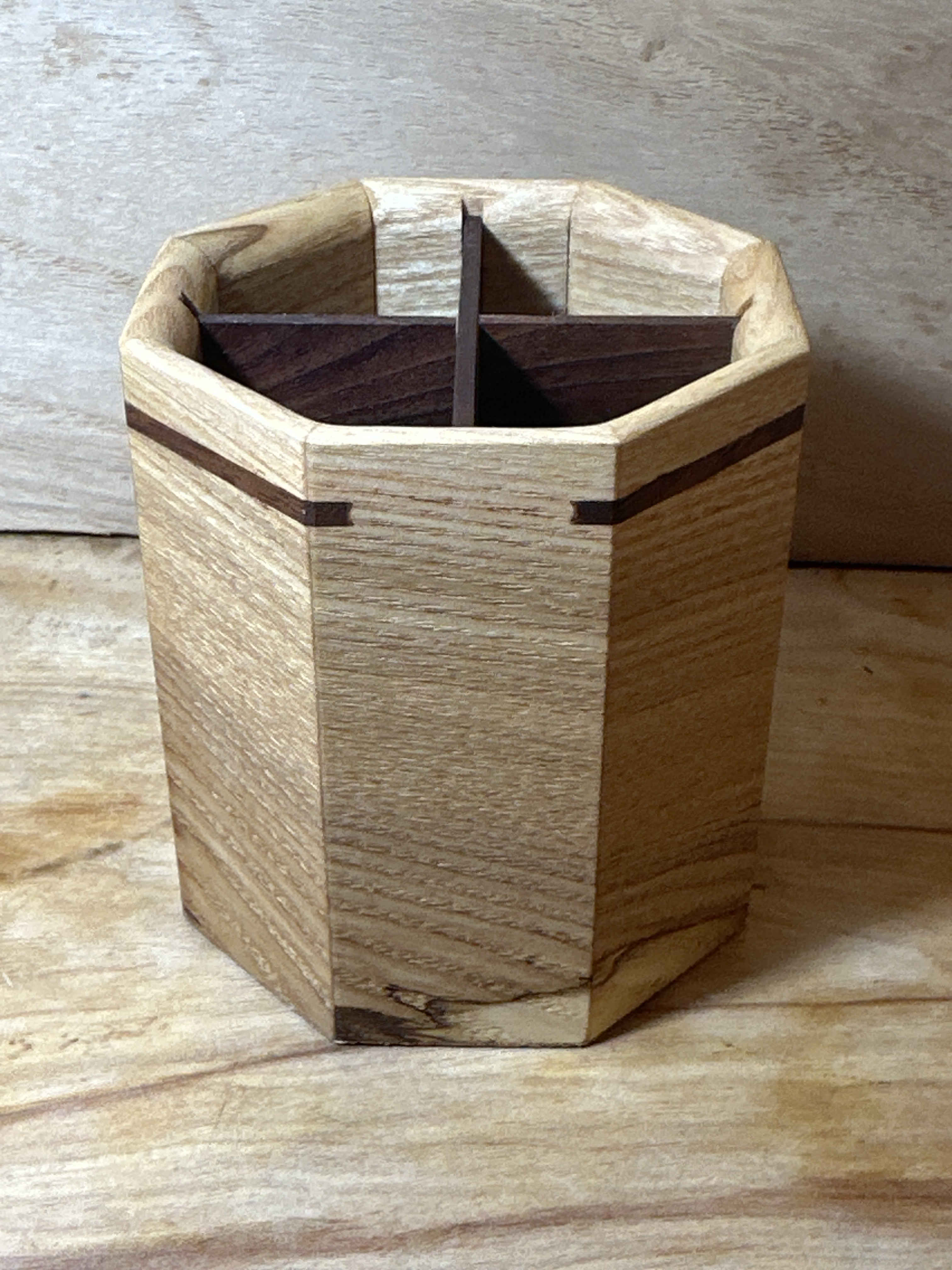 木製 (タモ) ペンスタンド　オクタ