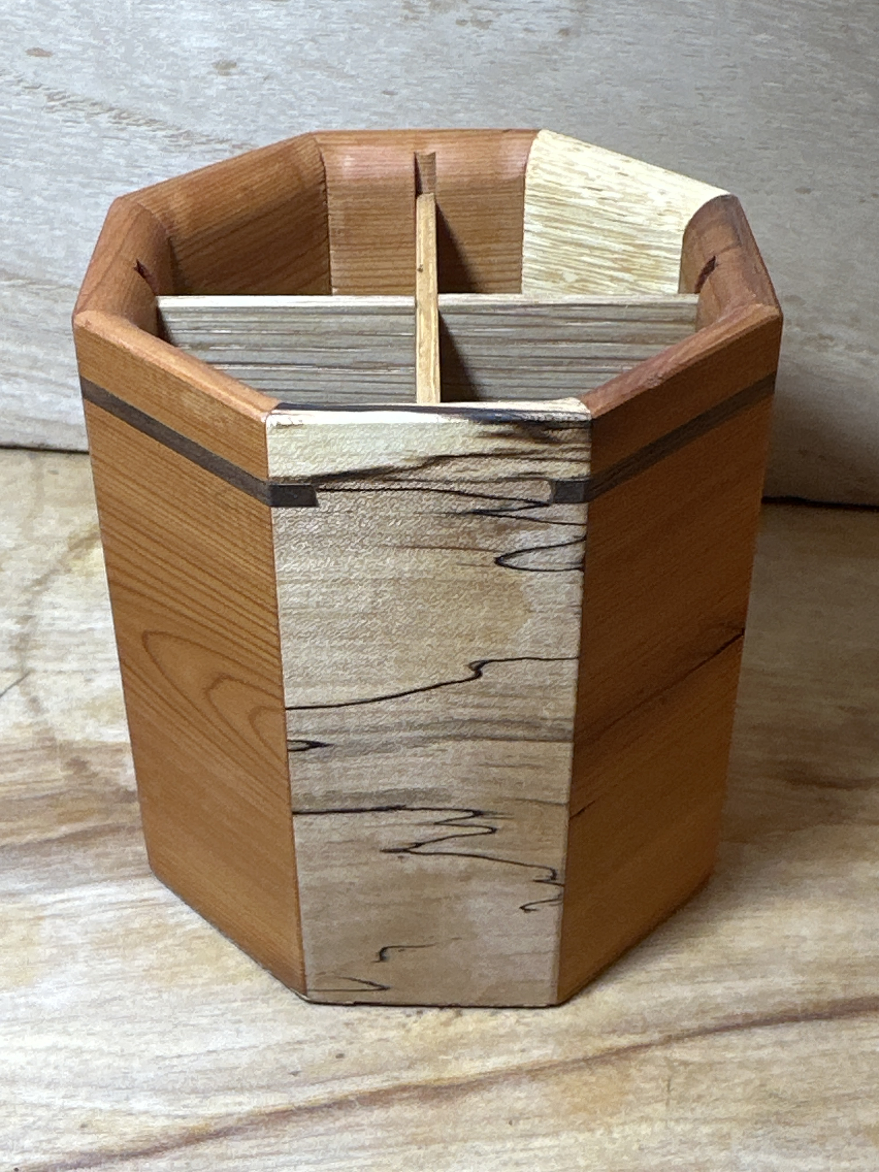 木製ペンスタンド オクタ