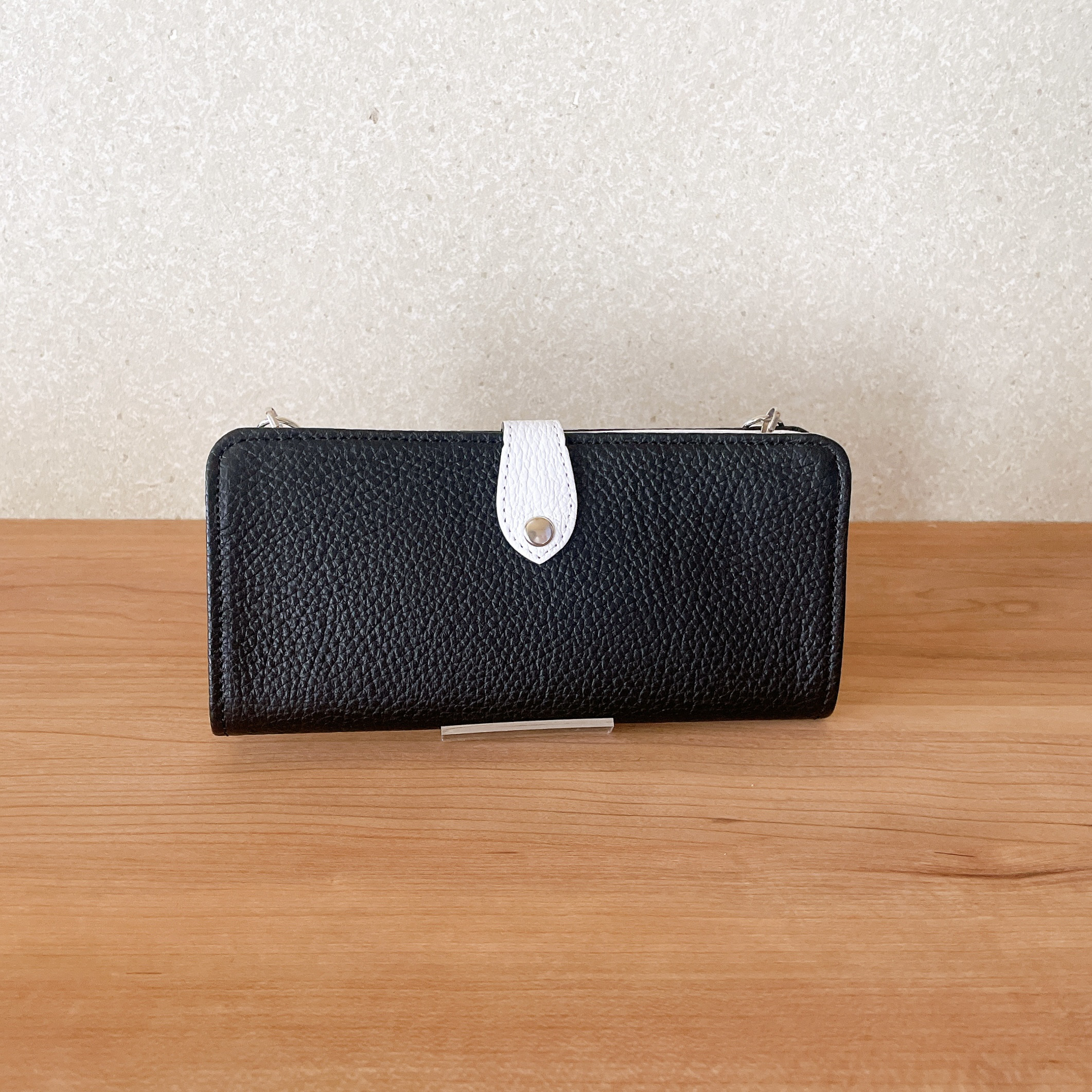 スマホも入るお財布ポシェット　球団カラーに背番号を入れて　毎日持てる大人の推し活