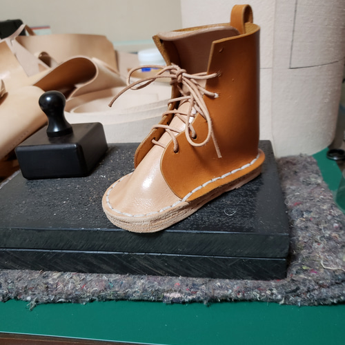 ブーツ型のペンスタンド その他インテリア雑貨 Nerine 通販