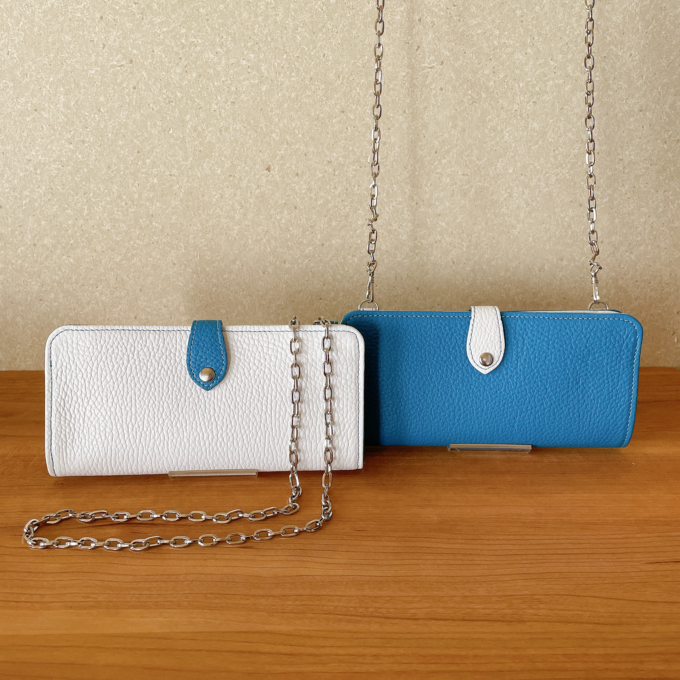 日本ハムファイターズカラーのお財布ポシェット（ホーム）背番号を入れてさりげなく大人の推し活　毎日持てる推しグッズ