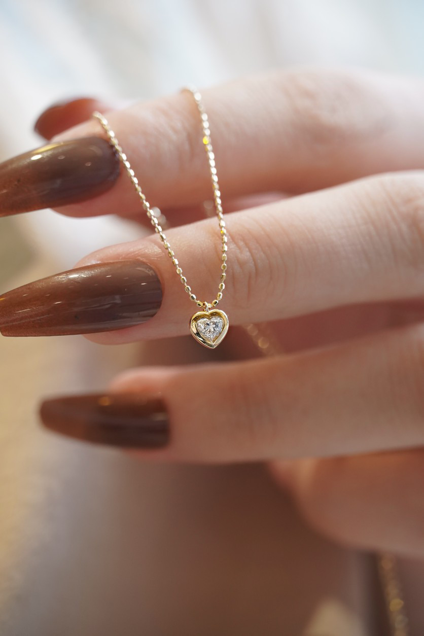 ハート形　天然ダイヤモンドネックレスk18