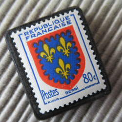 フランス　紋章切手ブローチ915 2枚目の画像