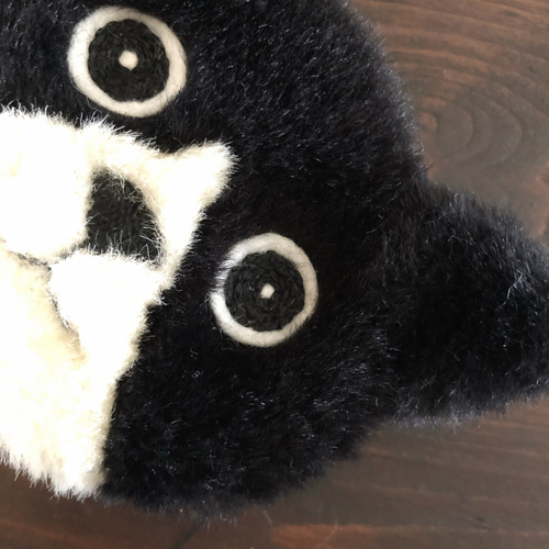 猫ちゃんポーチ 手のひらサイズ ネコ ハチワレ ぬいぐるみ マスコット