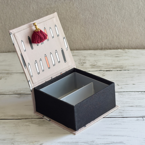 ＊インテリア雑貨 / リボン カルトナージュ 収納Box (3Pセット)小物入れ 仕切り箱付きミニ収納箱・フリーボックス・小物入れ・インテリア雑貨