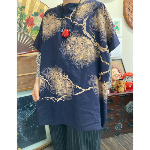 藍染め生地と猫柄付きの柿渋染めチュニック ハンドメイド