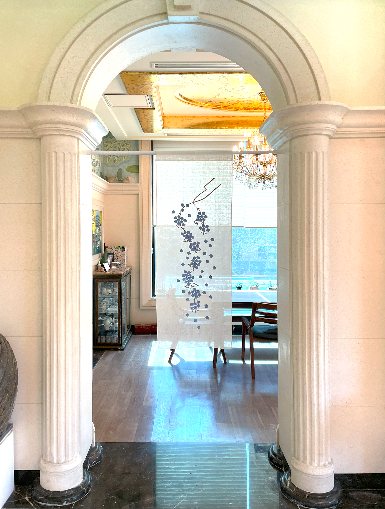 青い梅の花 刺繍の麻のれんカーテン - 韓国伝統