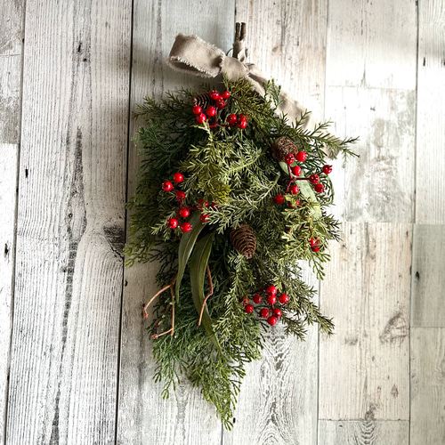 赤い実のクリスマススワッグ☆ドライフラワースワッグ 赤い実のクリスマススワッグ☆ドライフラワースワッグ