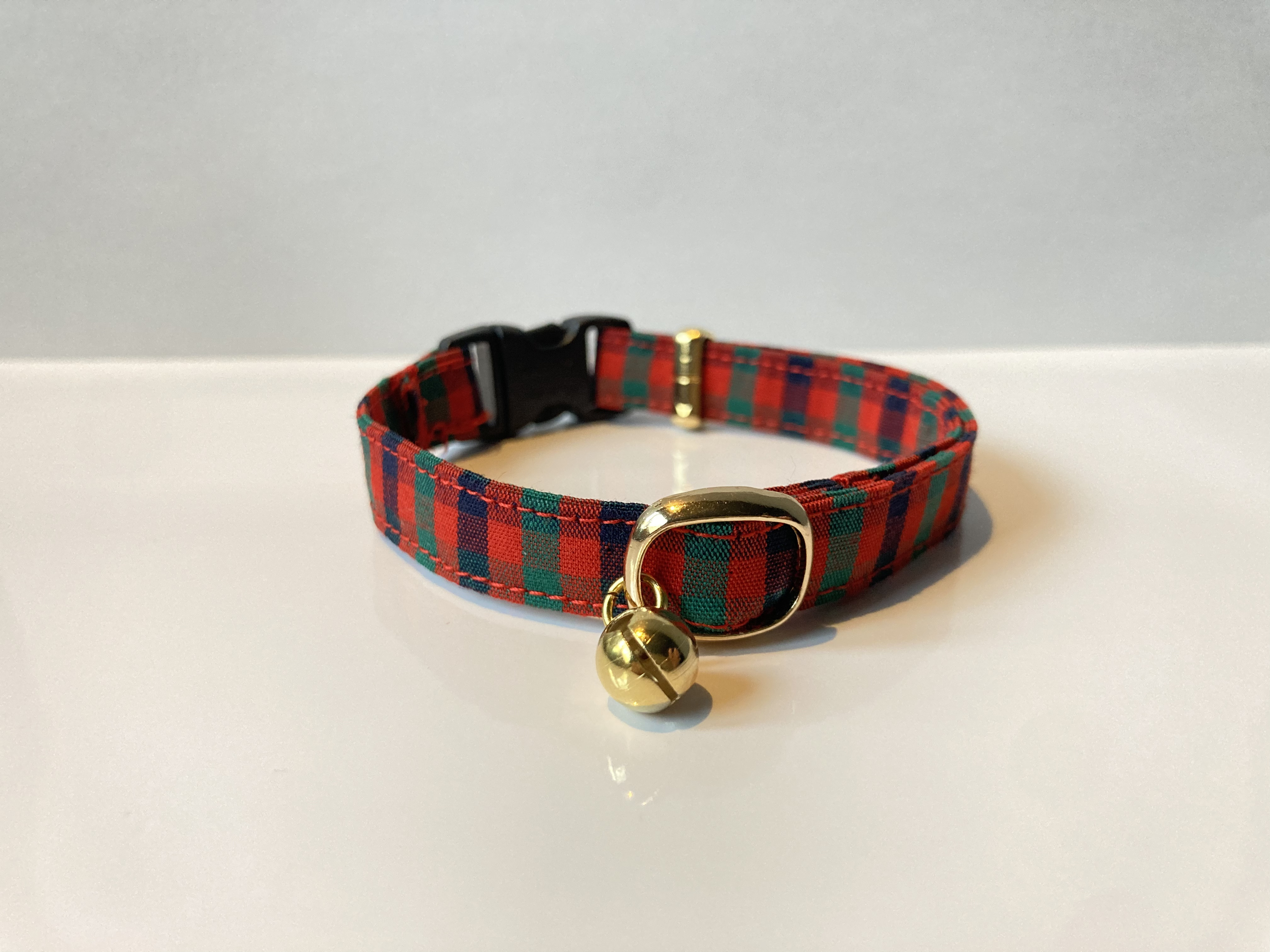 赤チェック、わんちゃん猫ちゃん用襟付き首輪 Amazon | 猫首輪 2個セット猫用 首輪 子犬 リボン付き 鈴付き