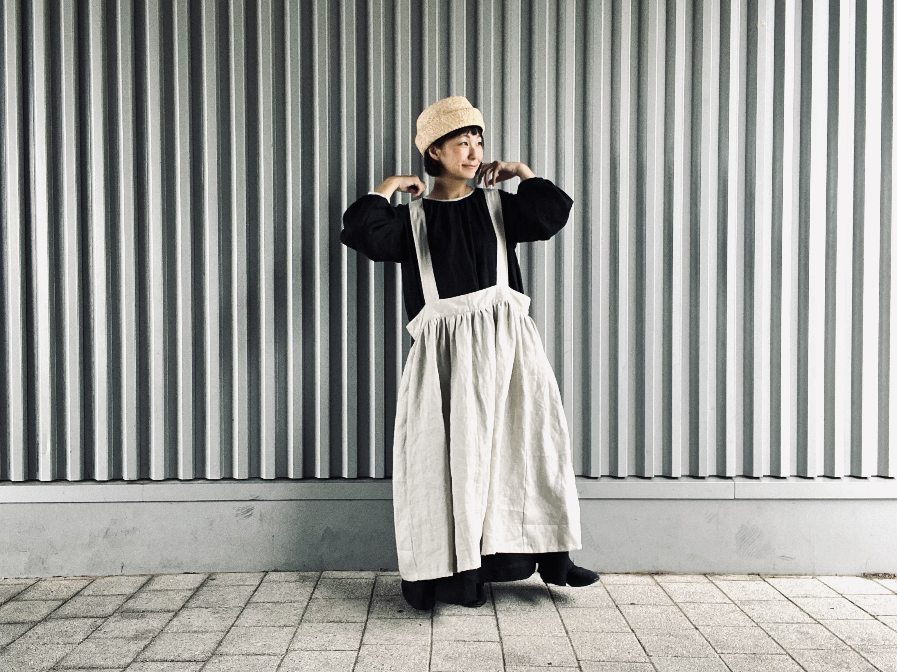 たっぷりギャザーのサスペンダーエプロンワンピース⚮̈リネン100%⚮̈