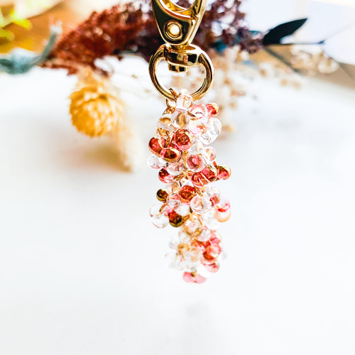大人かわいい ガラスビーズのキーホルダー✳︎しゃらしゃら