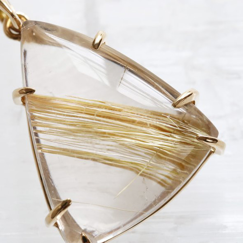 1点もの K18 ルチルクォーツ ペンダントトップ（フリーフォーム