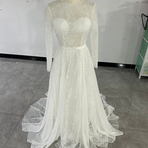 ウエディングドレス 透ける ラウンドネック 長袖 贅沢な総レース