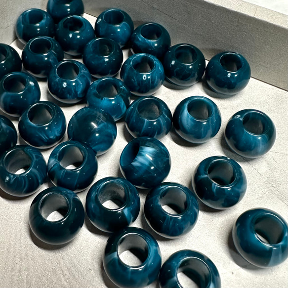 30個 天然石風 大穴 プラスチック ビーズ 12枚目の画像