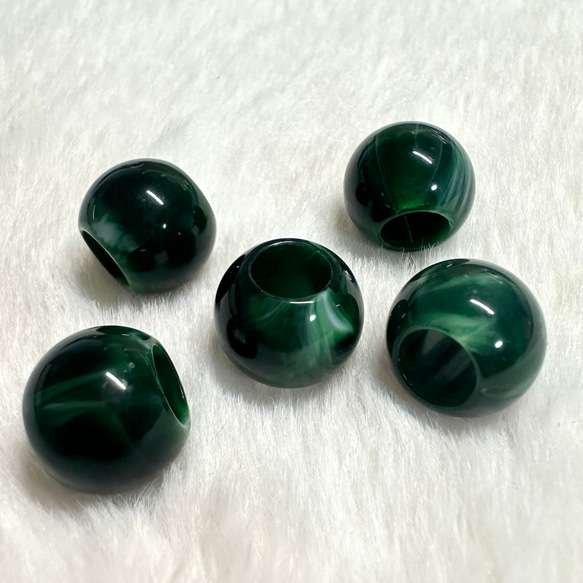 30個 天然石風 大穴 プラスチック ビーズ 18枚目の画像