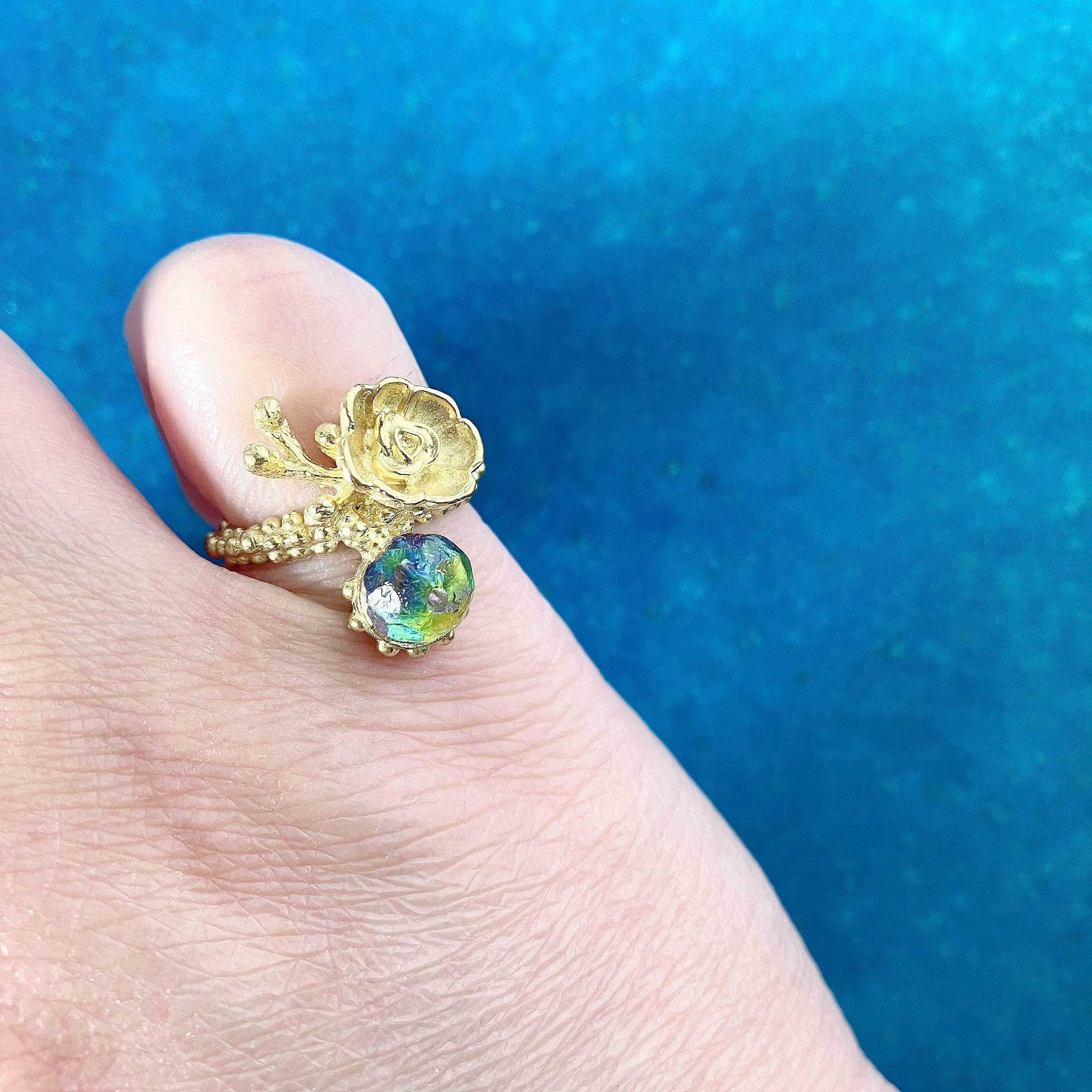 プリズムフラワー＜10号リング＞