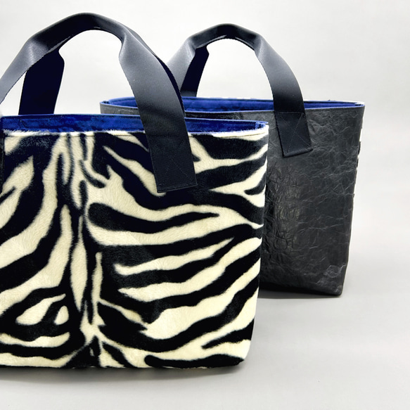 [特殊軽量素材]アシンメトリーファートート　ゼブラファー×ブラック　<裏地 ブルーバイオレット>　浅めM 1枚目の画像